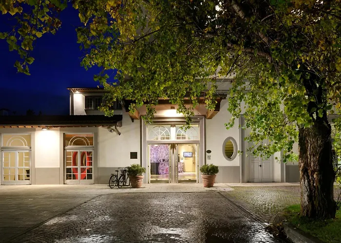 Vittoria 4* Florence