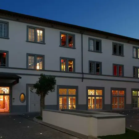 Hotel Unahotels Vittoria 4*
